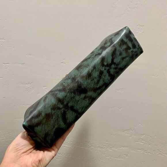 Handsewn Genuine Premium Leather Ring Shaped Push-lock Clutch/Crossbody - Picture 16 of 16